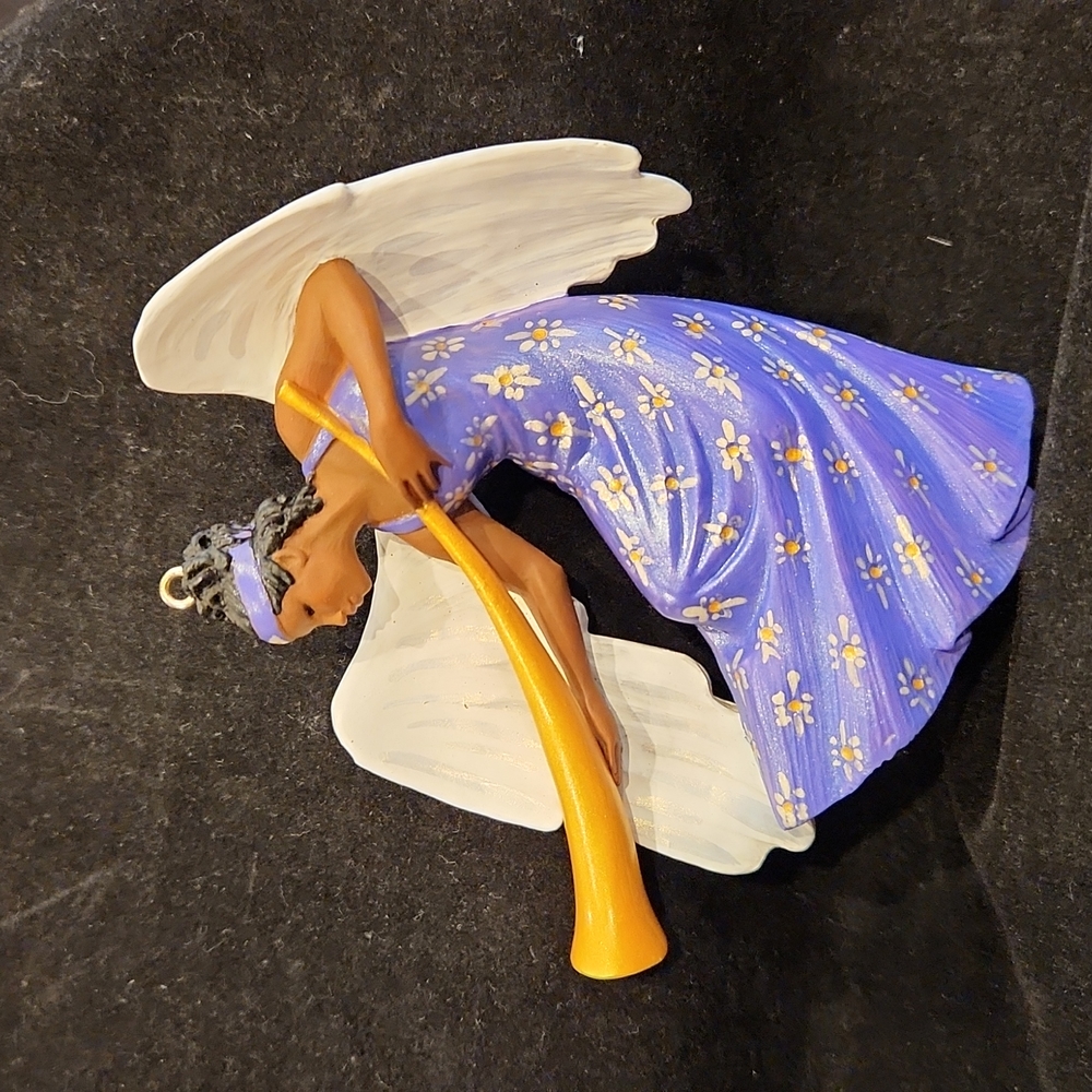 2004 Hallmark "A Joyful Noise" Christmas Ornament
